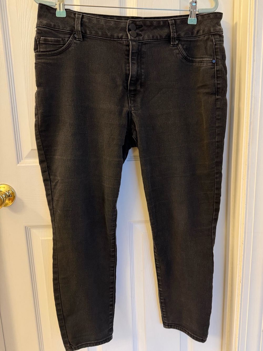 D. Jeans Stretchy Black Jeans Sz 16